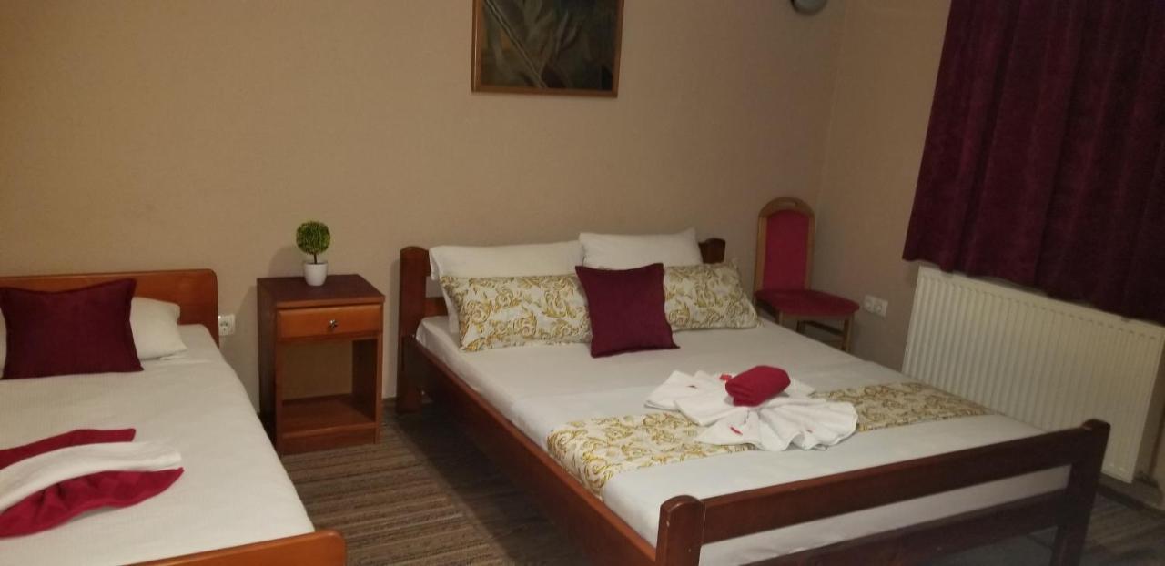 Motel Genex-M Bugojno Rum bild